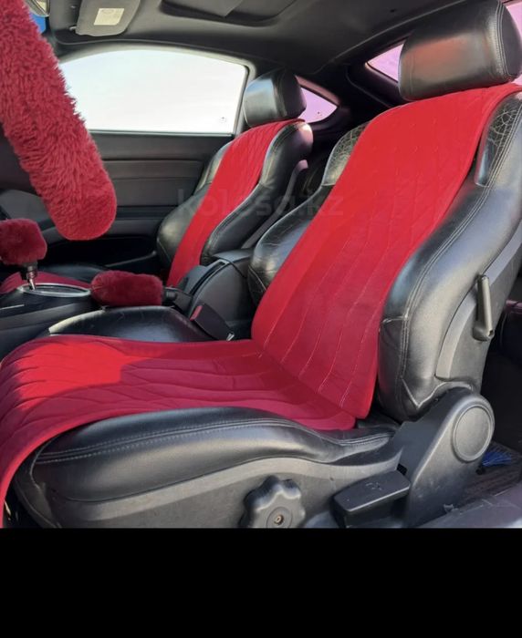 Hyundai Tuscani 2001 год