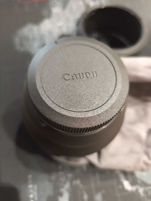 Продам объектив Canon RF 85mm F1.2L USM