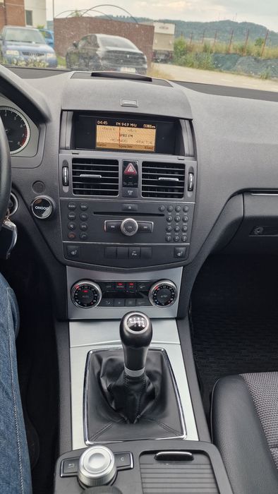 Mercedes-Benz C-Class W204 C200 Kompressor – 2009 | 184 CP | Manuală