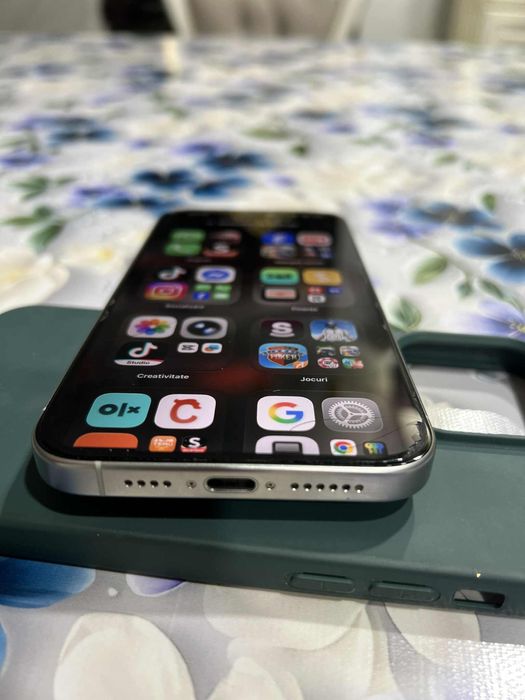 Telefonul a fost luat de mule si nu mai exista garantie