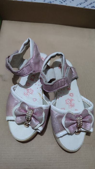 Детская обувь разные