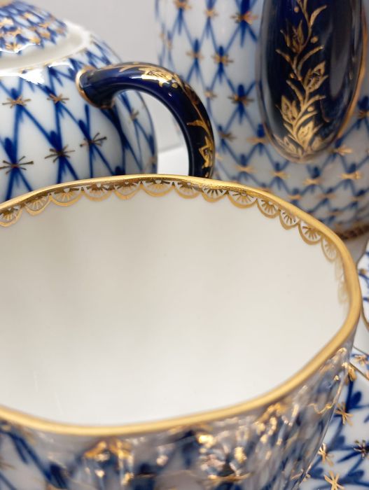 Руски порцелан. Сервиз.