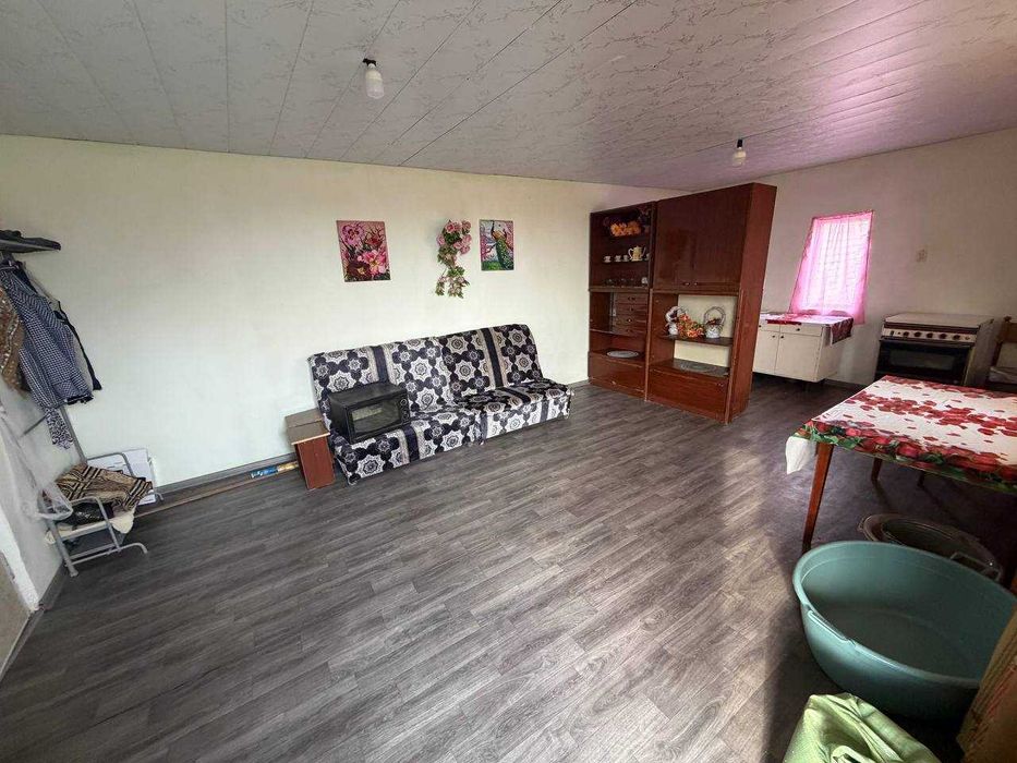 Продается дача. 6-соток. Дом на 2 комнаты