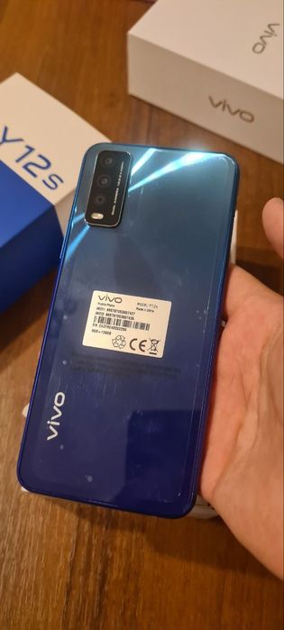 Продаю телефон  Vivo Y12s