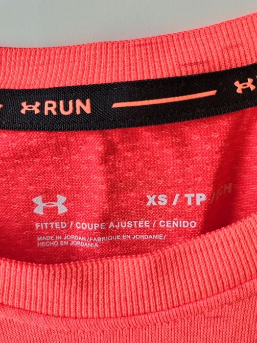 Under armour тениска XS/S