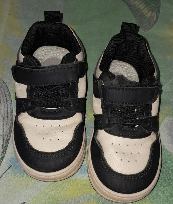 детская обувь на девочку