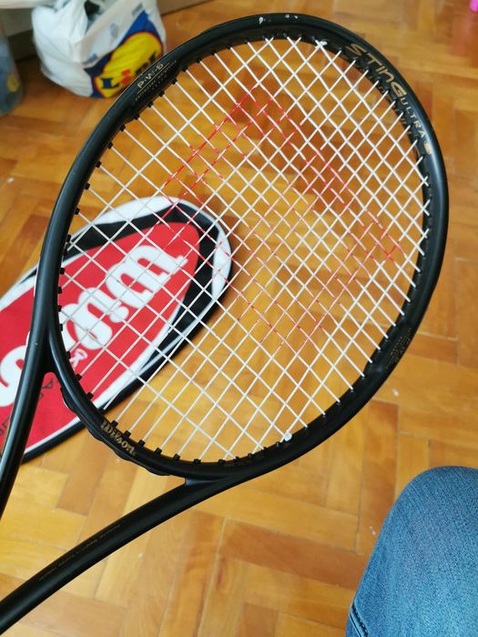 Rachetă tenis Wilson sting ultra se vinde cu tot cu hus