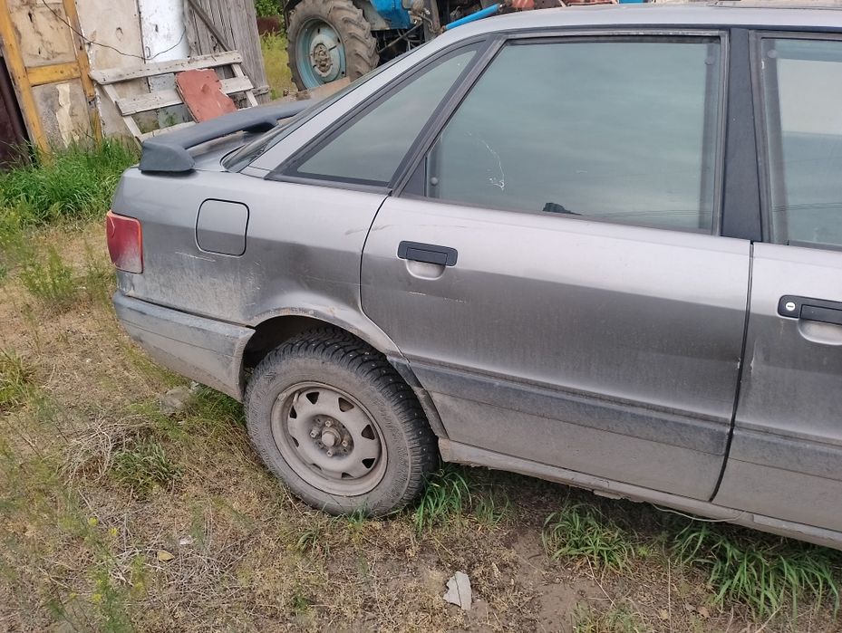 Продам Ауди 80 б3