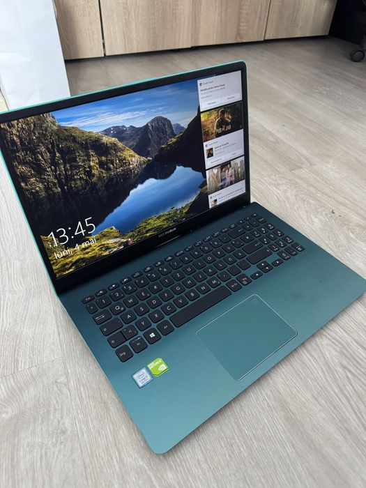 Laptop Asus VivaBook I7 8550U