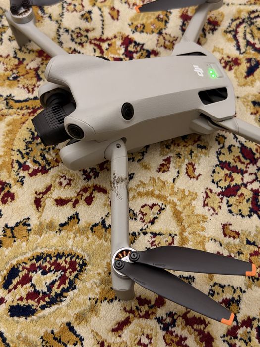 Дрон DJI Mini 4 Pro