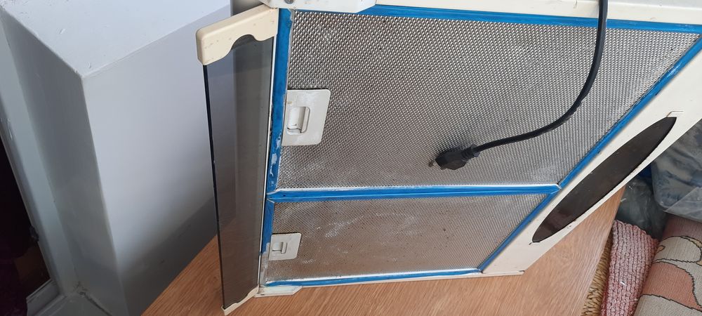 Hota pentru bucatarie functionala folosita