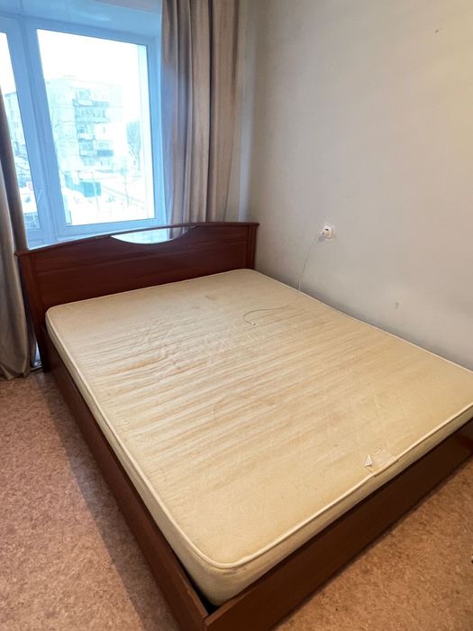 Продается кровать 2-х спалка и диван