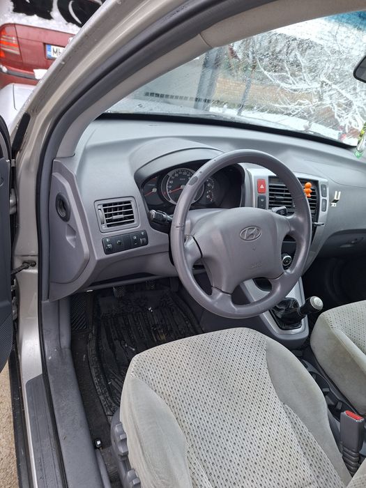 Hyundai  Tucson 2.0 crdi