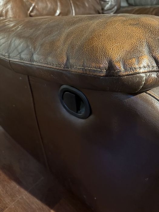 Кресло от естествена кожа с релакс механизъм