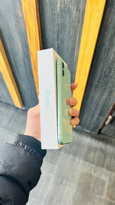 Продам айфон 11 в идеальном
