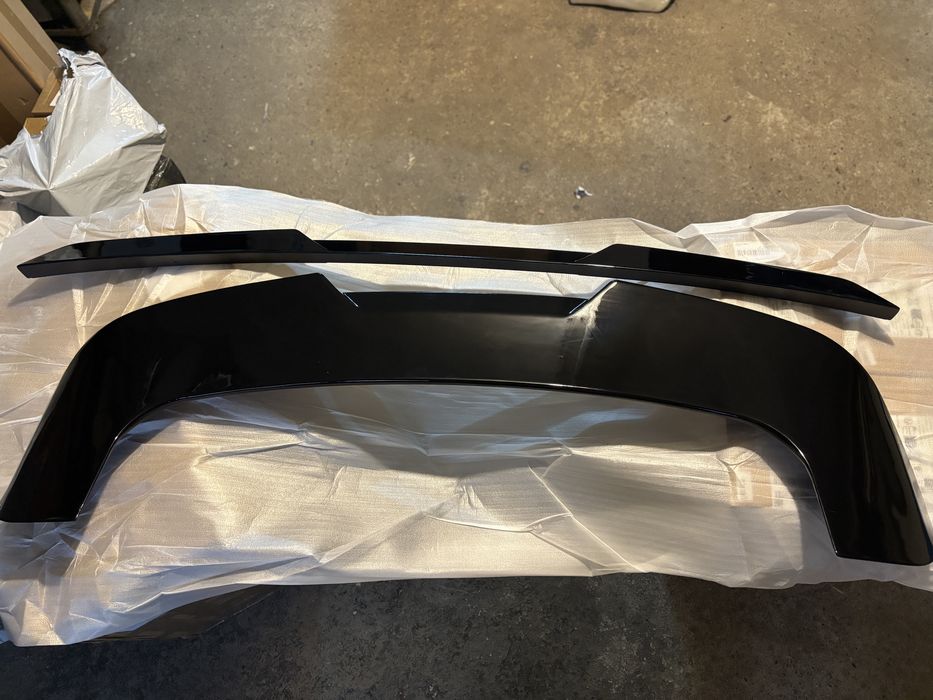 Лип спойлер за багажник и таван БМВ Е70 Х5