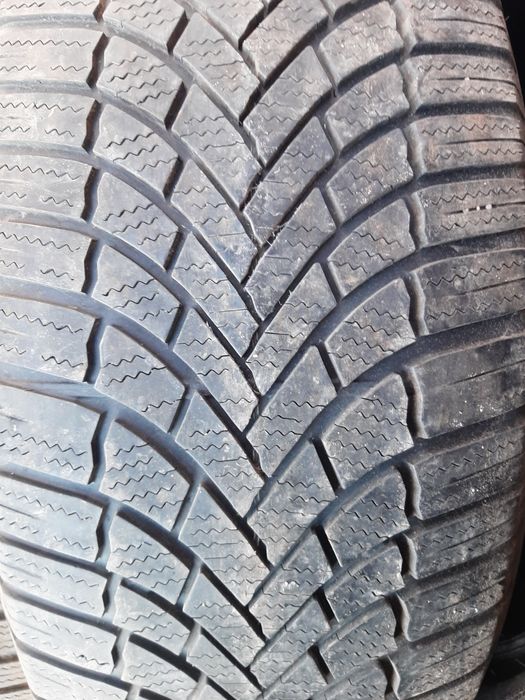 Продам шины. 235/55/20 бриджестон