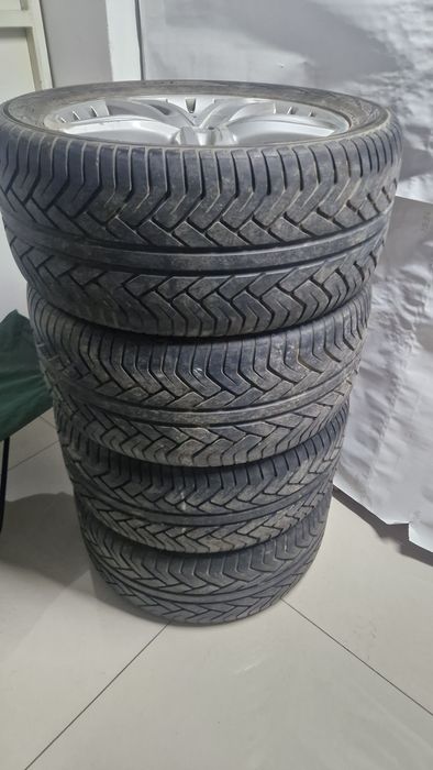 Продам диски с резиной