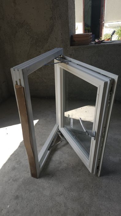 Fereste termopan cu rama din lemn (Bereco)