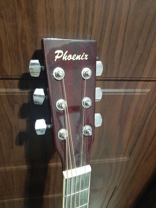 Китара класична Phoeni