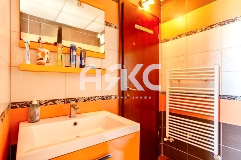 Обзаведен мезонет в кв. Манастирски ливади