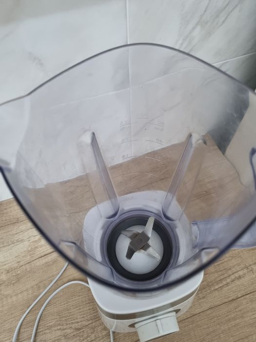 Продается блендер Philips