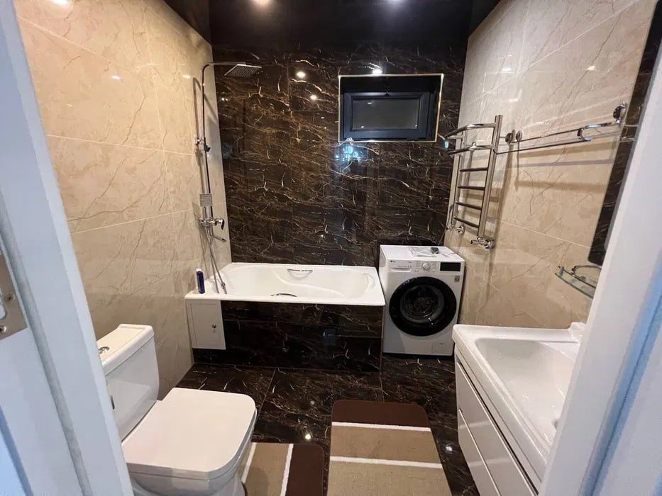 Срочна аренда чорсу метро 2 ком