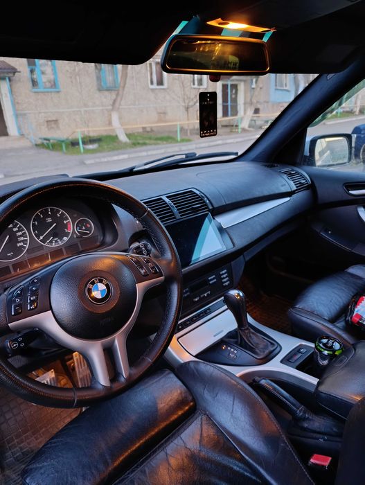 Продам БМВ х5 е53