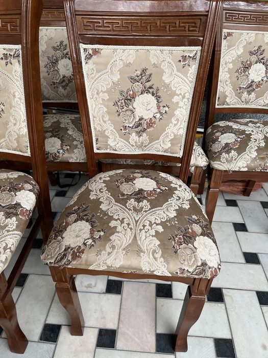 Стулья хорошом состоянии