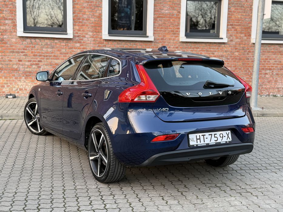 Volvo V40 D2 Euro 6 2.0 diesel Ocean Race Panoramic