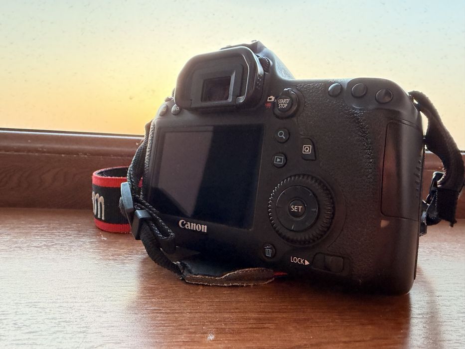 Фотоапарат Canon 6D