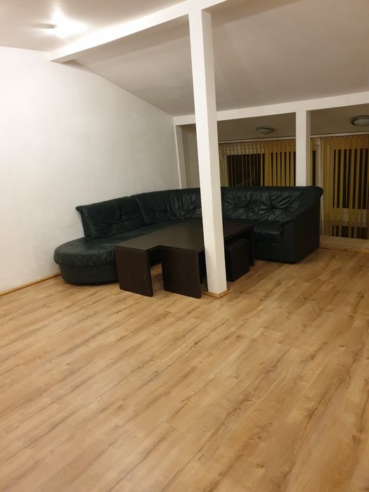 inchiriez Transilvaniei 3 /60  penthouse 6 cam. 140 mp preț 500 e