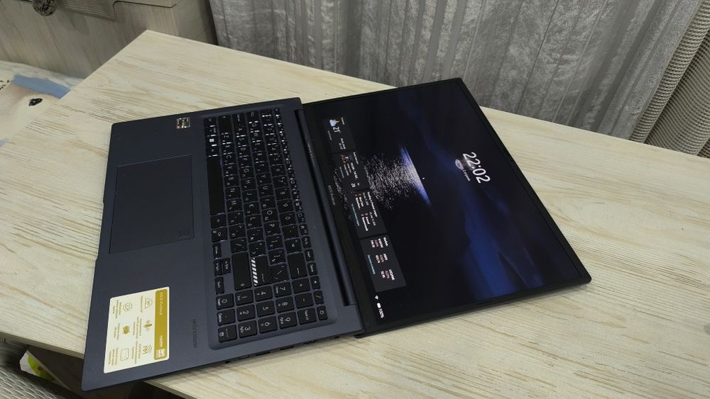 Ноутбук Asus vivobook