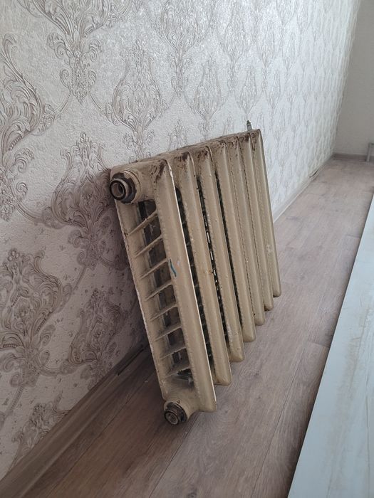 Продаются чугунные батареи