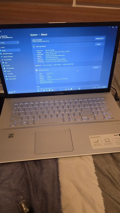 Asus Vivobook 17