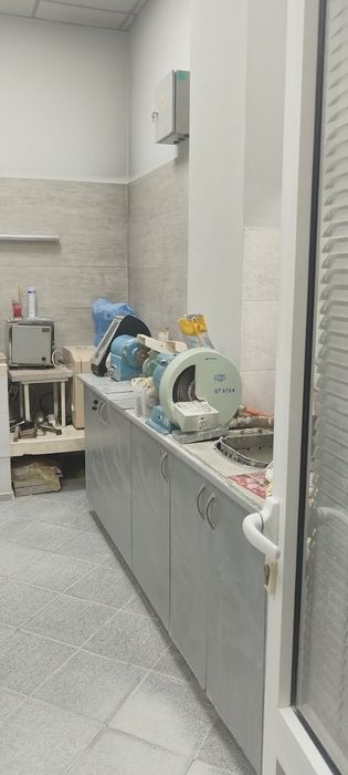 Дава се под наем Офис в Перник, Център - 56 кв.м за 1122 € - Снимка #2