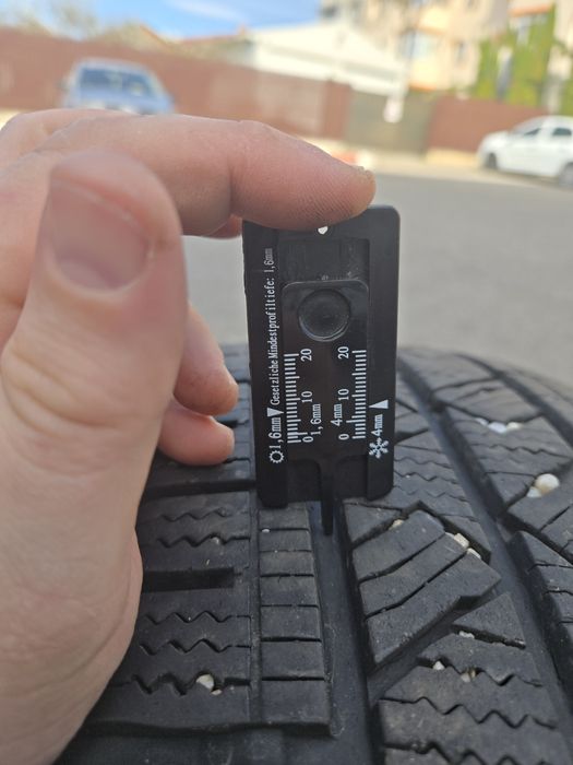 Vând 2 cauciucuri duba tip C