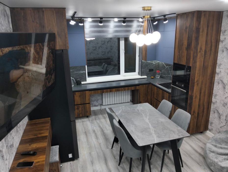 Продам евро 4комнатную квартиру
