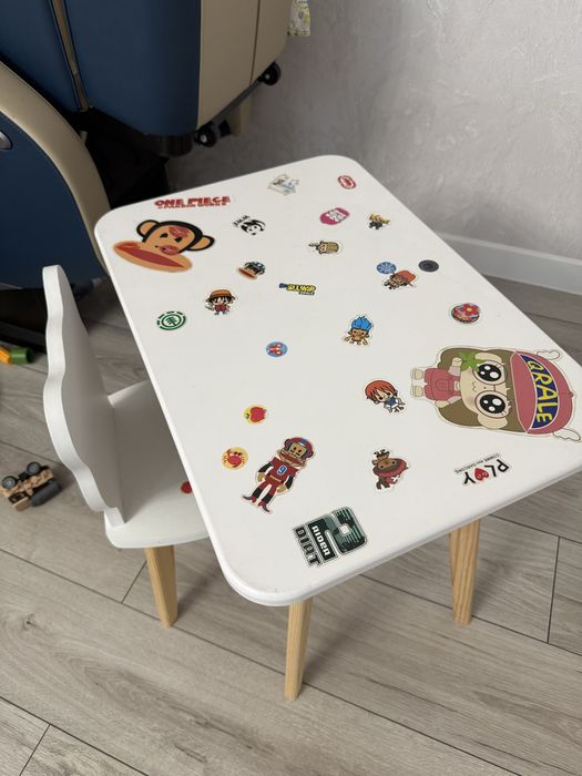 Продам детский столик