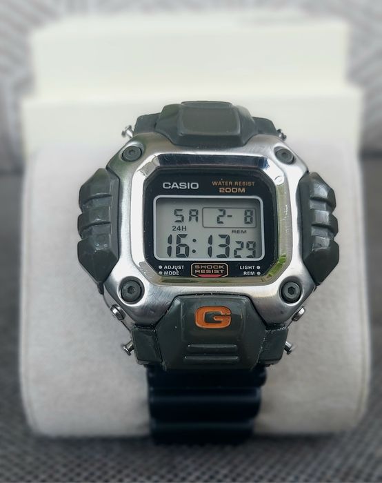 Casio G-Shock DW-6400C-1 (Gundam) Vintage