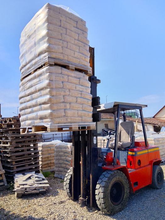 Stivuitor motostivuitor diesel ridica 3.5 T la  4.4 mH  stare f bu