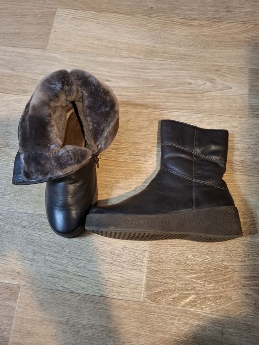 Продам полусапожки.