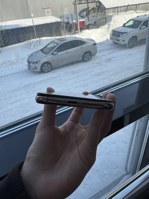iPhone XS 512 ГБ золотой