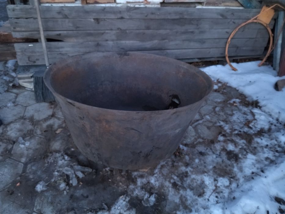 Продам казан  180 л