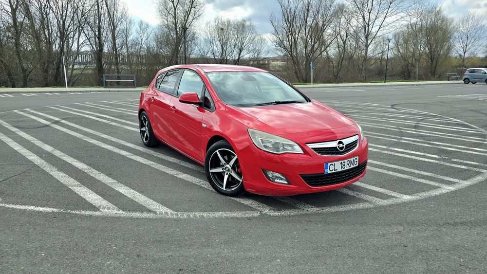Opel Astra J 2011 1.7 diesel