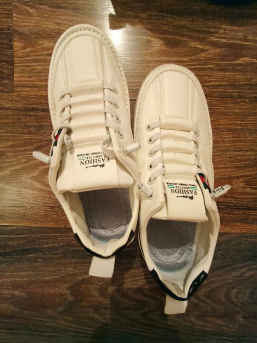 Продам обувь новая