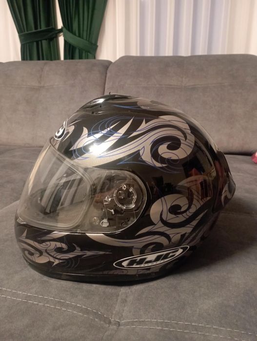 Vând casca moto HJC