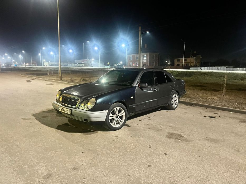 Продам срочно Машину