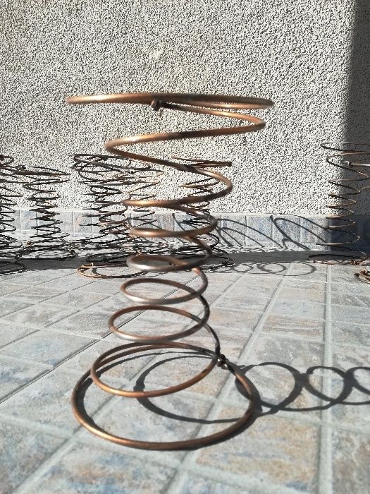 Големи винтидж пружини за декорация, арт проекти, шаби шик