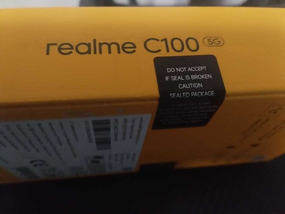 Нов, неотварян Телефон Realme C100